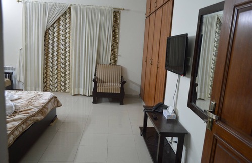 Islamabad House | 3 single bed with extra mattress