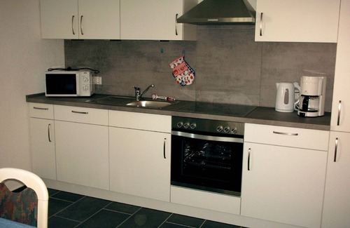 Nurn Apartment | 3 star apartment, 4 people! family friendly, quiet central location, newly renovated.