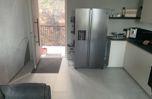 Torri del Benaco Apartment | 3 Zimmer Apartment am Gardasee mit traumhaften Seeblick und Pool in Torri