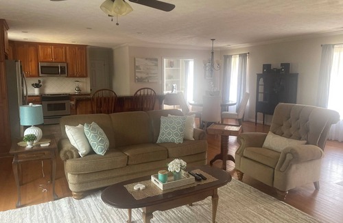 Berkeley House | 30 day rental minimum. Charming 2-bedroom house. Perfect for executive stays.