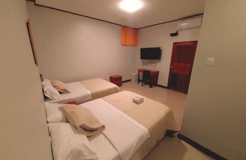 Iquitos Apartment | 300 RV Apartments Iquitos Peru-Apartamento tercer piso con 1 dormitorio