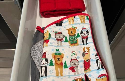 Logan Square Apartment | 308 Cozy and warm King Bed APT in center city