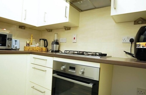 Bletchley House | 30Arran Way 2 bedroom · Lovely House in quite residential area