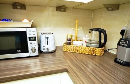 Bletchley House | 30Arran Way 2 bedroom · Lovely House in quite residential area