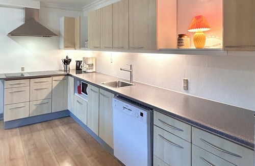 Ljørslev House | 32 persons. 455 m2 luxury holiday home with swimming pool