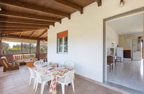 Torre Specchia Ruggeri House | 3326 Villetta Jannara by BarbarHouse