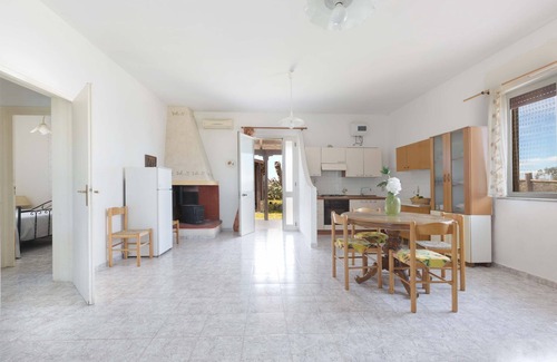 Torre Specchia Ruggeri House | 3326 Villetta Jannara by BarbarHouse