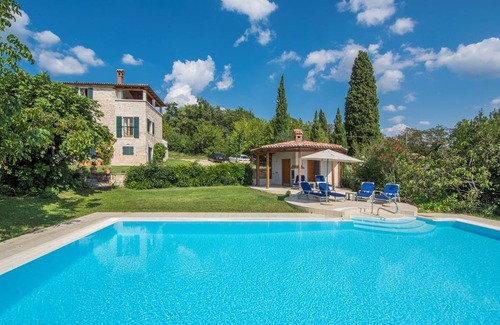 Rakotule Villa | 349 m² Villa ∙ 7 bedrooms ∙ 14 guests