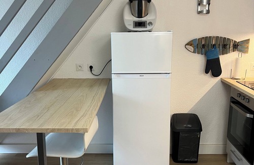 Frontignan House | 35 m2 air-conditioned house with 2 bedrooms and beautiful terrace 100 m from the beach