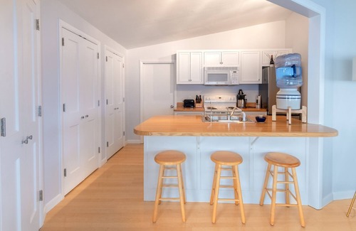 Pocomo House | 360 Waterfront Views with Private Beach in Pocomo!