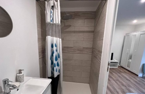 Amblainville Cabin | 38 Rue nationale