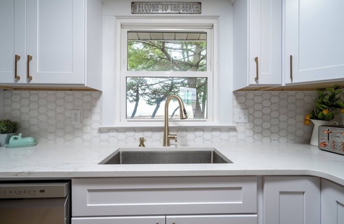 Slaughter Beach House | 395 Bay Avenue Slaughter Beach Front