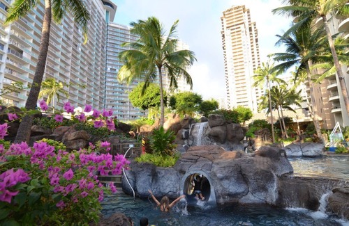 Honolulu Apartment | 3BD Penthouse Grand Islander Hilton Hawaiian Village