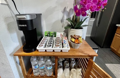 San Diego House | 3bd with TV and AC, 2 air mattress, 2ba, 15-20 minute to everything in San Diego