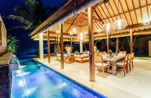 Ketewel Villa | 3BR Beach Front Villa, 10Mins Drive From Bali Zoo! - W/Swimming Pool!