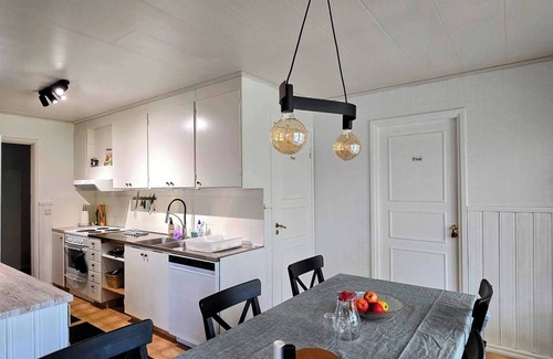 Otterbacken House | 3BR Home Near Lake Vänern Covered Deck & BBQ