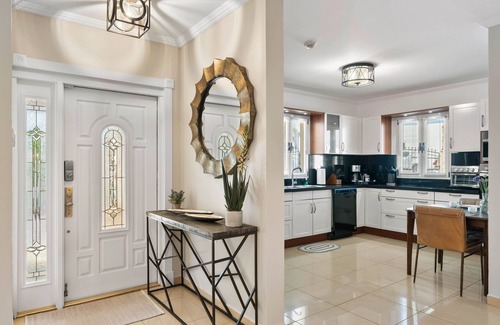 Noord House | 3BR HOME! PRIVATE POOL! GRILL! SHUFFLEBOARD!