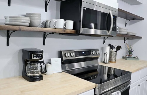 Palmer House | 3BR Home Sleeping 6 Near Downtown Palmer With Mountain Views