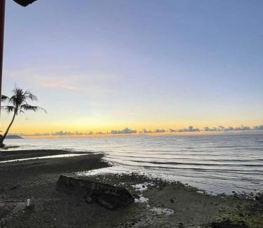 Central Visayas House | 3BR Oceanfront Vacation House in Lila, Bohol