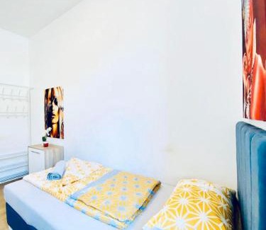 Grinzing Apartment | 3BR Shared Apt, Ideal up to 6P, 15-Min to Stammersdorf