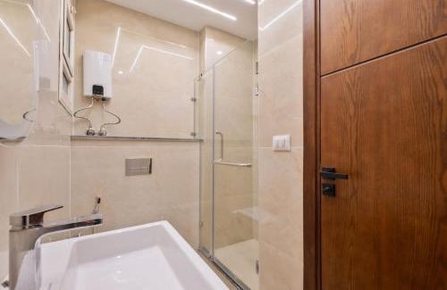 Cairo Apartment | 3BR Stylish Apt Ensuite & Pvt Garden, New Cairo, Stone Residence