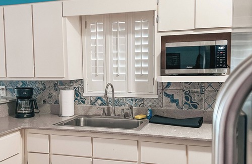 Weslaco House | 3BR Weslaco Home, Near Progresso & Outlet Mall with WiFi, AC