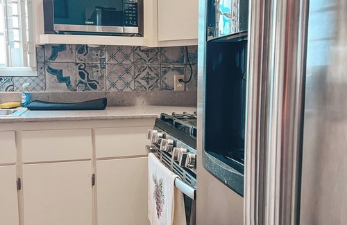 Weslaco House | 3BR Weslaco Home, Near Progresso & Outlet Mall with WiFi, AC