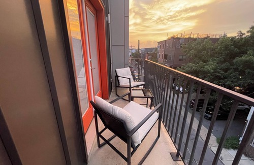 Northern Liberties Condo | 3PM Checkout ~ Modern Condo in Fishtown Philadelphia ~ Spacious!