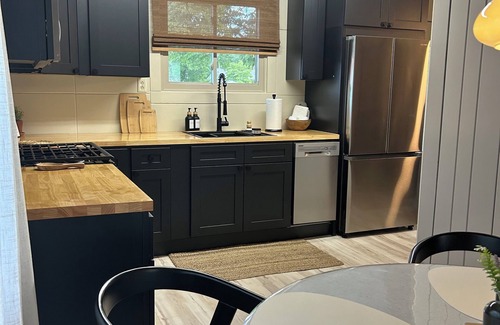 Middlesboro House | 4.6 miles from LMU. Cozy 2-bedroom Lustron home located in Middlesboro, Ky,