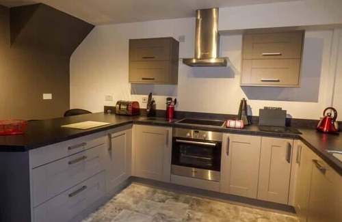 Beddgelert Cottage | 4 ADWY'R NANT, family friendly, with open fire in Beddgelert