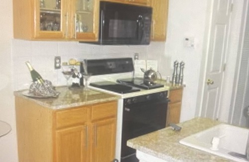 Clarkdale House | 4 bd Luxury King & Queen Suites - Mins to Marietta