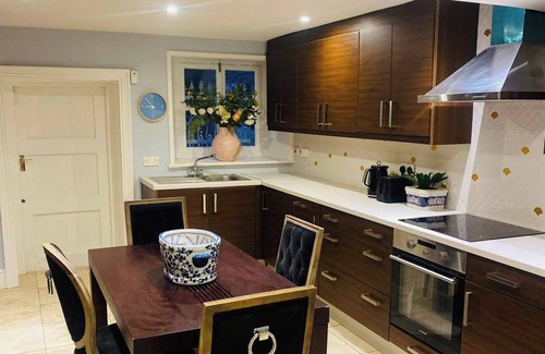 Cut Bush House | 4-Bed House in Kildare, Sleeps 8 with Parking