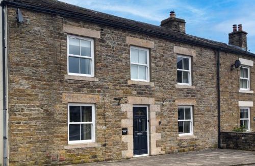 Wearhead House | 4 Bed in Wearhead 93527