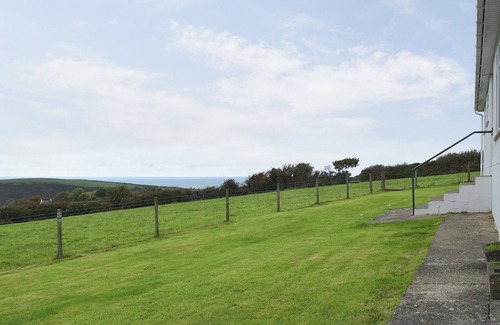 Tan-y-groes Cottage | 4 bedroom accommodation in Near Llangrannog
