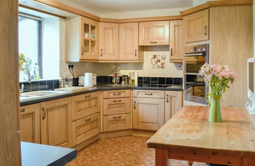 Lochmaben Cottage | 4 bedroom accommodation in Dumfries