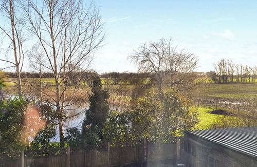 Frampton Cottage | 4 bedroom accommodation in Boston