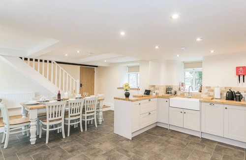 Litton Cottage | 4 bedroom accommodation in Wardlow, near Buxton