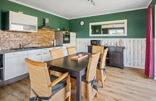 Osteel House | 4 bedroom awesome home in Osteel