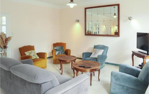 Chamaret House | 4 Bedroom Beautiful Home In Chamaret