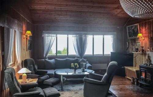 Molde House | 4 Bedroom Beautiful Home In Sekken