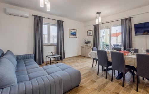 Vrsi House | 4 Bedroom Gorgeous Home In Vrsi