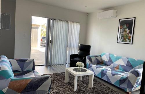 Papakura House | 4 bedroom home fully furnished in Papakura, Auckland