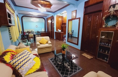 Coron Town Proper House | 4-bedroom house in Coron Palawan with AC