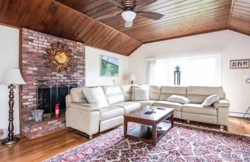 Silver Beach House | 4-bedroom house in North Falmouth. 2 private beaches within walking distance.