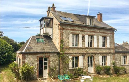 Etretat House | 4 Bedroom Nice Home In Étretat