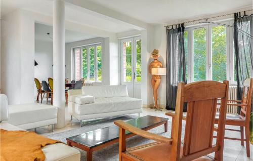 Etretat House | 4 Bedroom Nice Home In Étretat