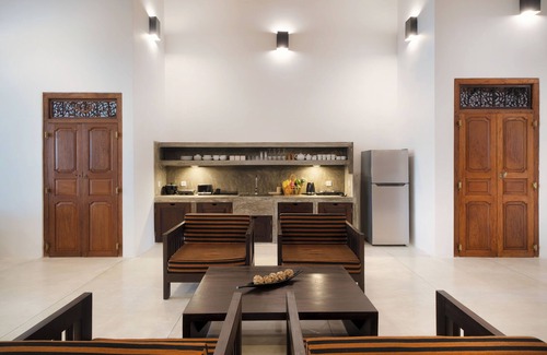 Hikkaduwa Villa | 4-bedroom river front villa in beautiful Ambalangoda with pool