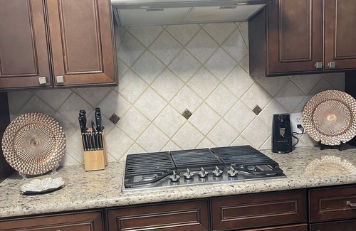 Port Arthur House | 4- Bedroom Serenity: 7 Beds Your Peaceful Retreat: Television in Every Bedroom