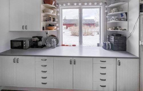 Hallsberg Municipality House | 4 Bedroom Stunning Home In Närkesberg