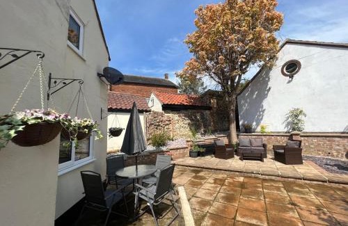 Wymondham House | 4 Bedroom townhouse on one of the oldest streets